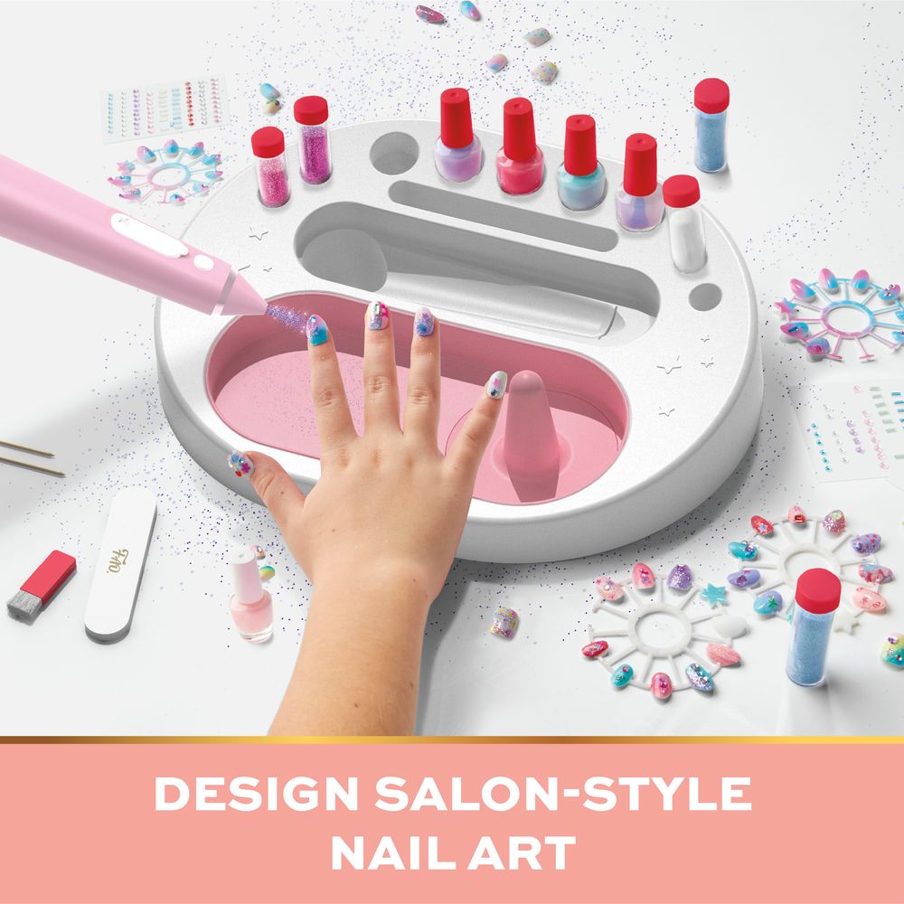 Glitz & Glam Nail Studio Custom Press-On Nail Kit | FAO Schwarz