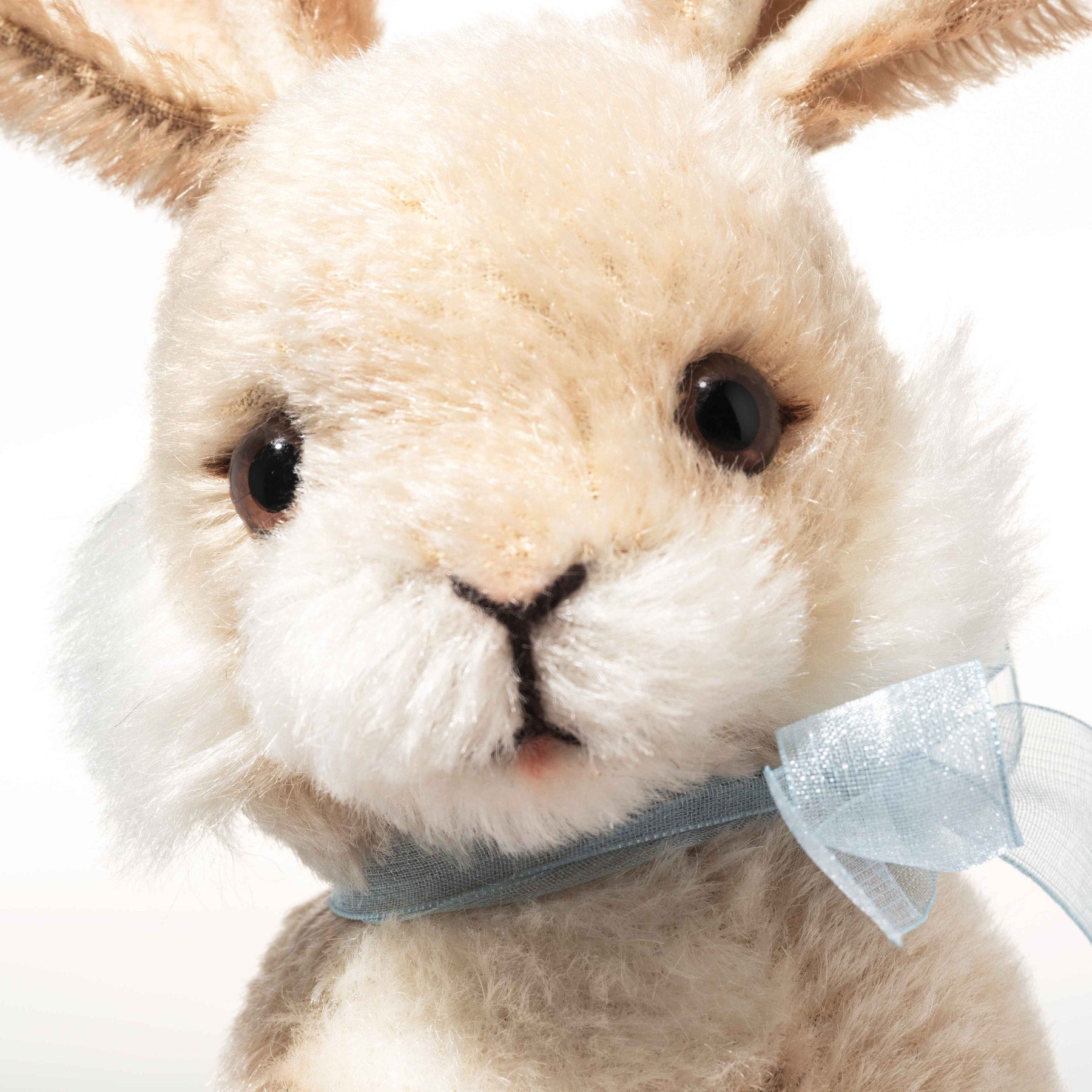  Steiff North America, Inc. -  Hoppy Springtime Rabbit Limited Edition Plush -  Plush