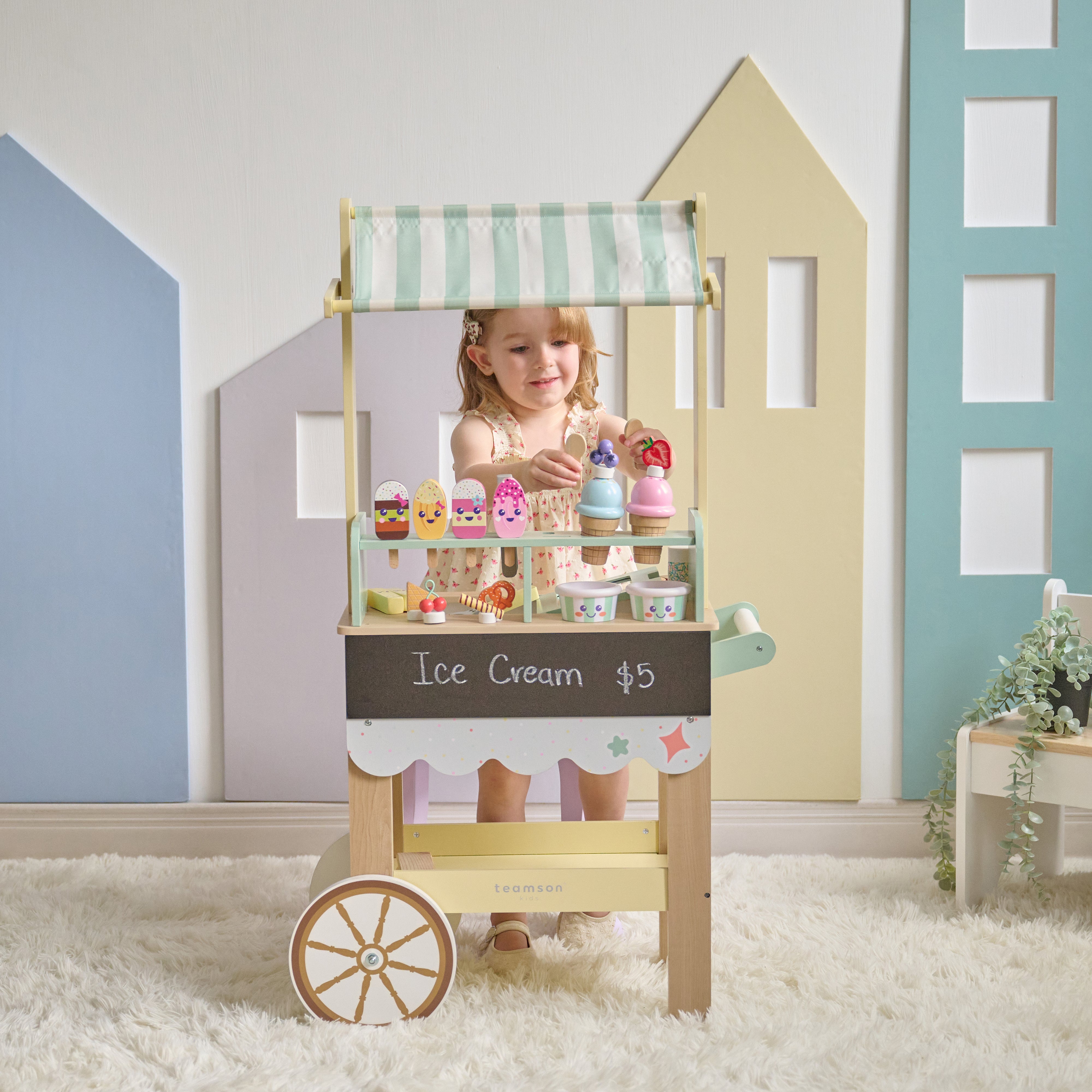  Teamson Kids -  Jolly Pals Wood Ice Cream Stand with 33 Accessories and Chalkboard -  Preschool