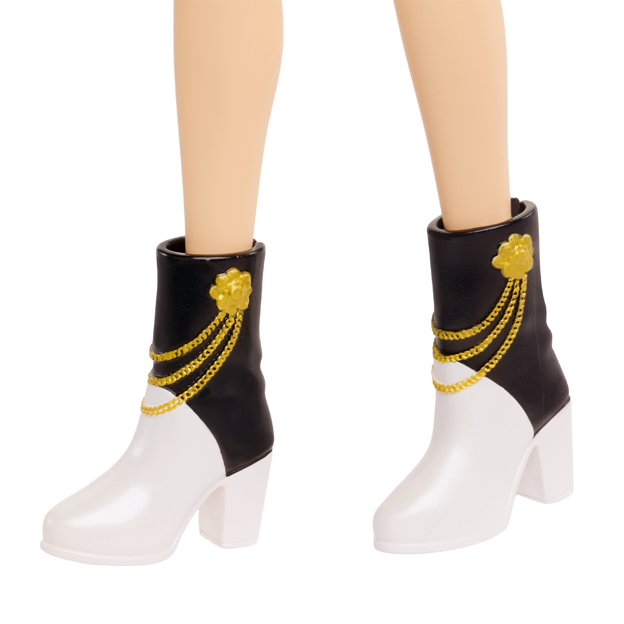KPop Demon Hunters -  KPop Demon Hunters Singing Mira Fashion Doll -  Dolls