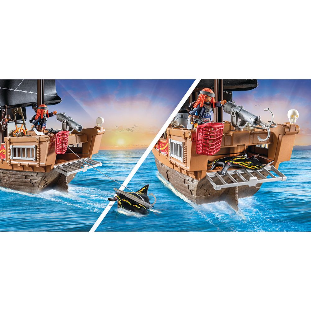 Playmobil Titan 　貨物船セット長さ約61㌢　ドイツ Playmobil - Large Pirate Ship (2024) - The Smiley Barn