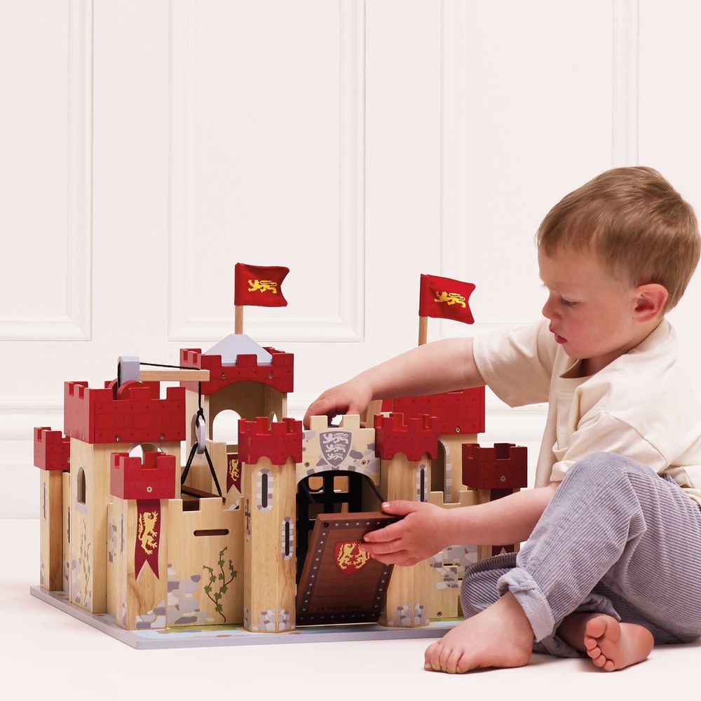  Le Toy Van -  Lionheart Castle -  Preschool