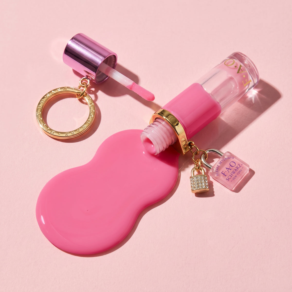 FAO Schwarz -  Lip Gloss Keychain – Bubble Gum -  Fashion Activity and Roleplay