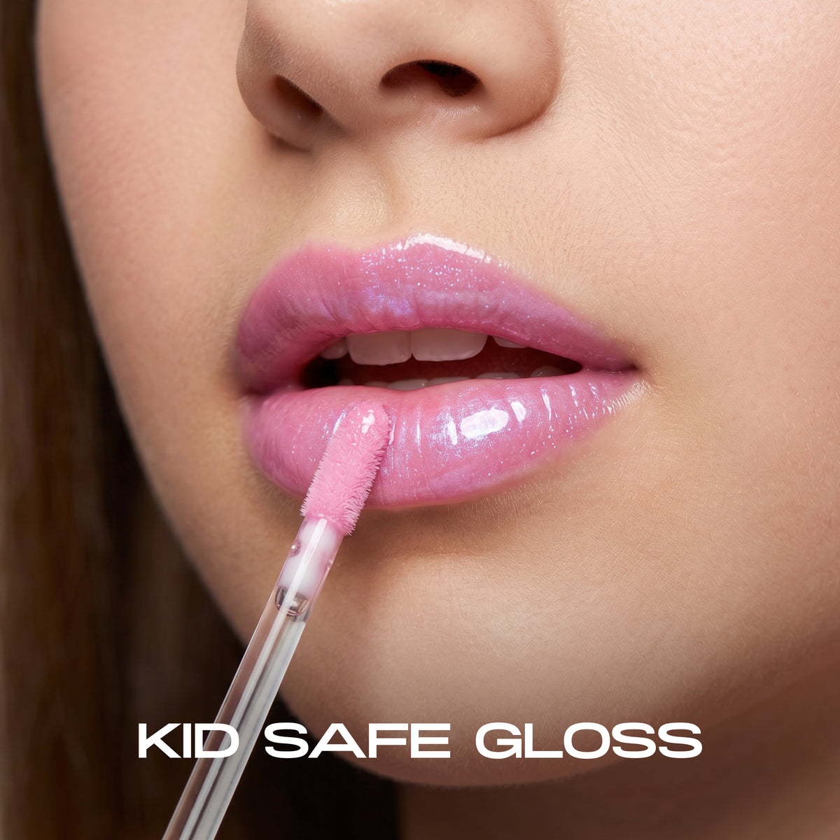 FAO Schwarz -  Lip Gloss Keychain – Party Girl -  Fashion Activity and Roleplay