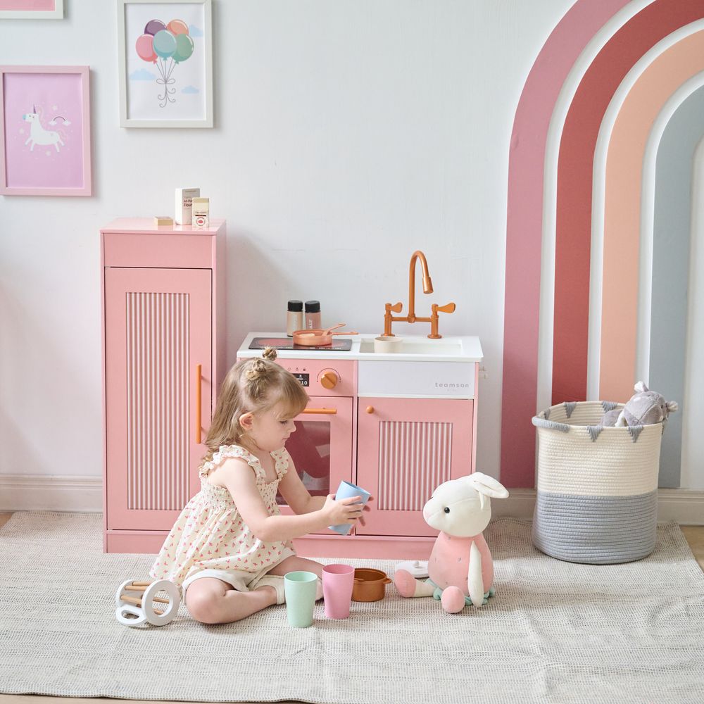  Teamson Kids -  Little Chef Chester Wooden Play Kitchen with Large Fridge & Sink - Pink -  Preschool
