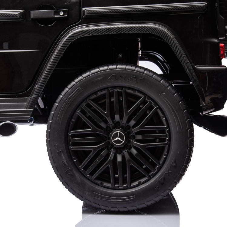  Freddo -  Mercedes G-Wagon 24V 4x4 2-Seater Ride on Car - Black -  Outdoor