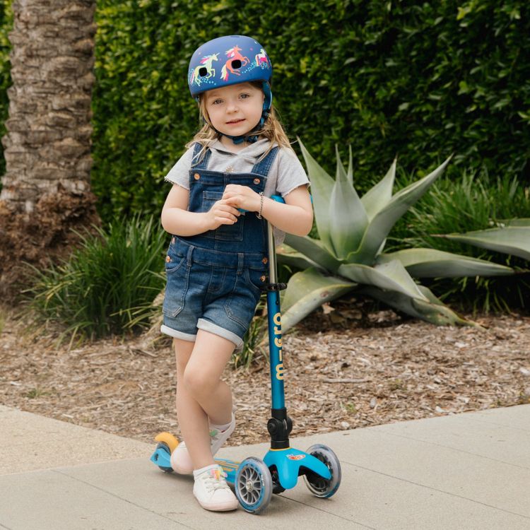  Micro Kickboard -  Micro Mini Foldable LED Scooter - Ocean Blue -  Outdoor