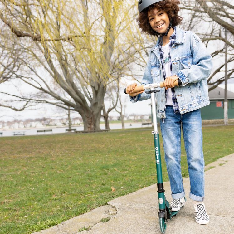 Micro Sprite ECO LED Scooter - Dark Green | Micro Kickboard