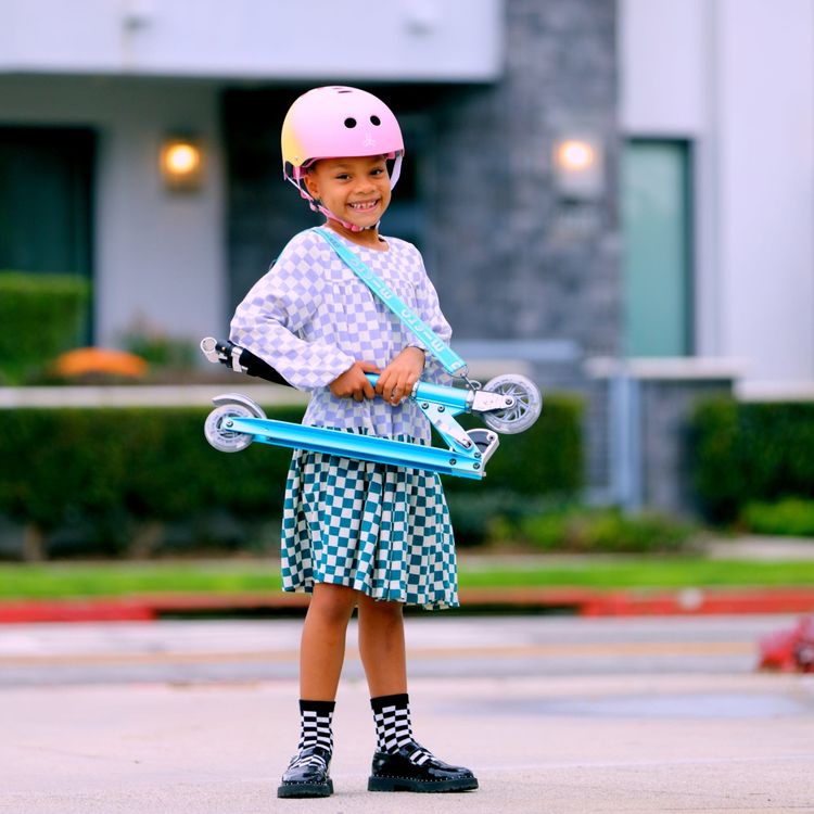  Micro Kickboard -  Micro Sprite LED Scooter - Ocean Blue -  Outdoor