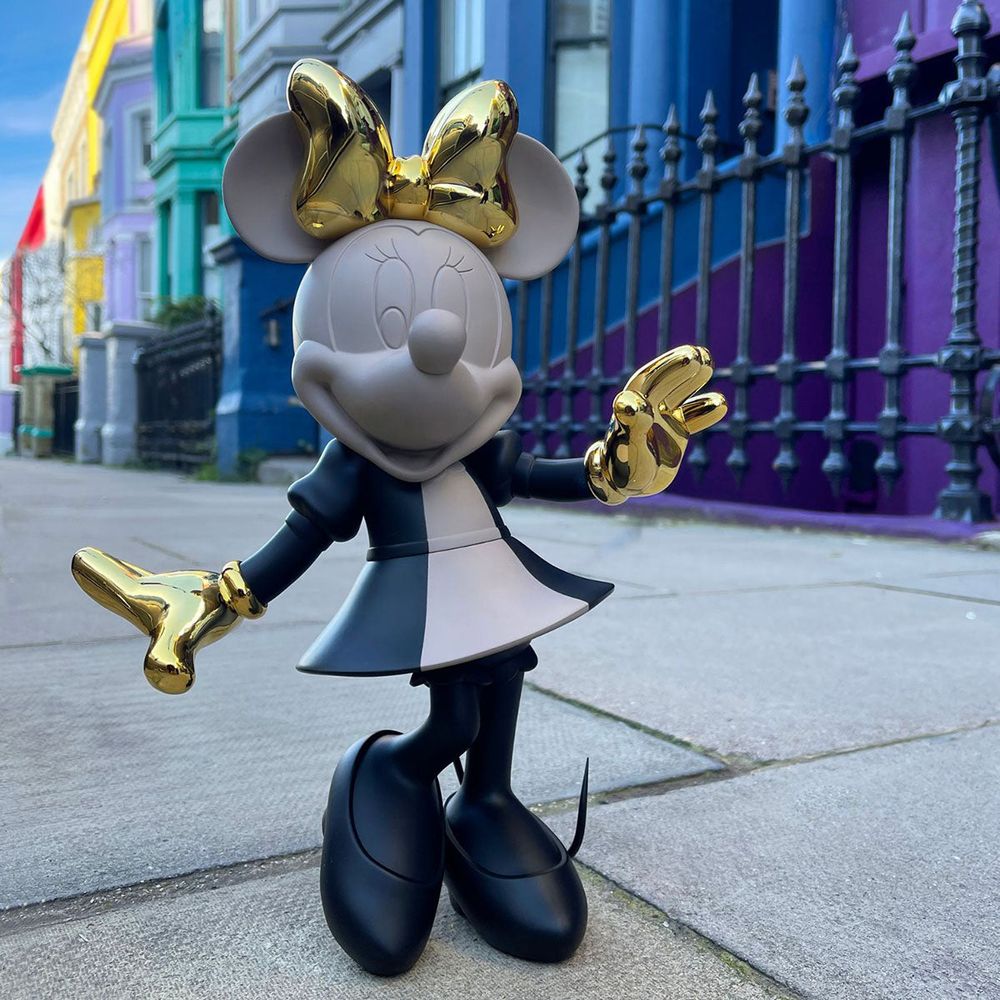  Leblon Delienne -  Minnie Mouse 12" Kelly Hoppen Figurine -  Collectibles