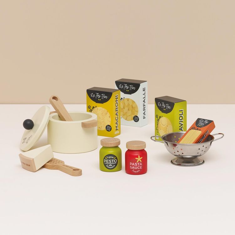  Le Toy Van -  Organic Wooden Pasta Set - 12 Pieces -  Preschool