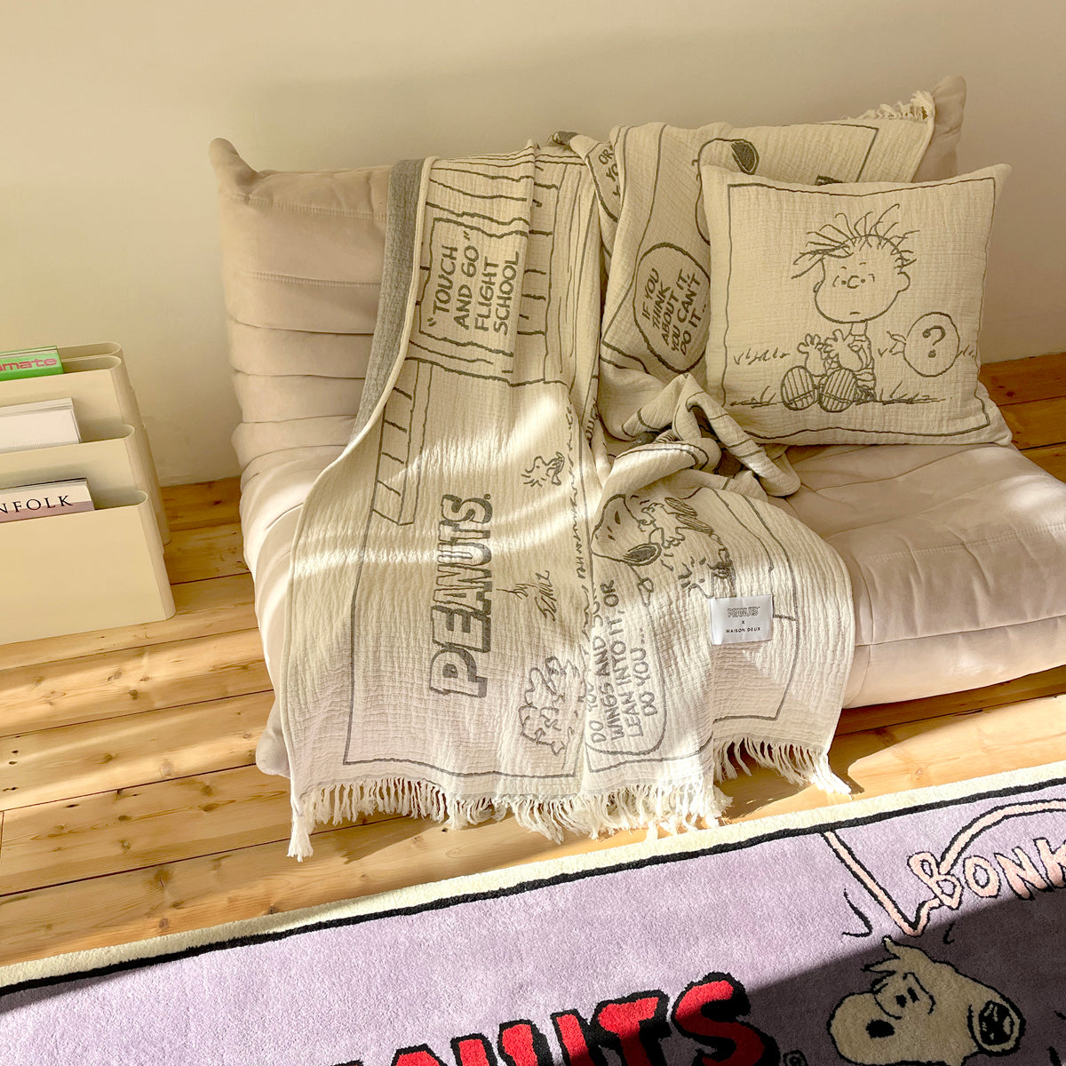  Maison Deux -  Peanuts Blanket Comic Flightschool -  Room Decor