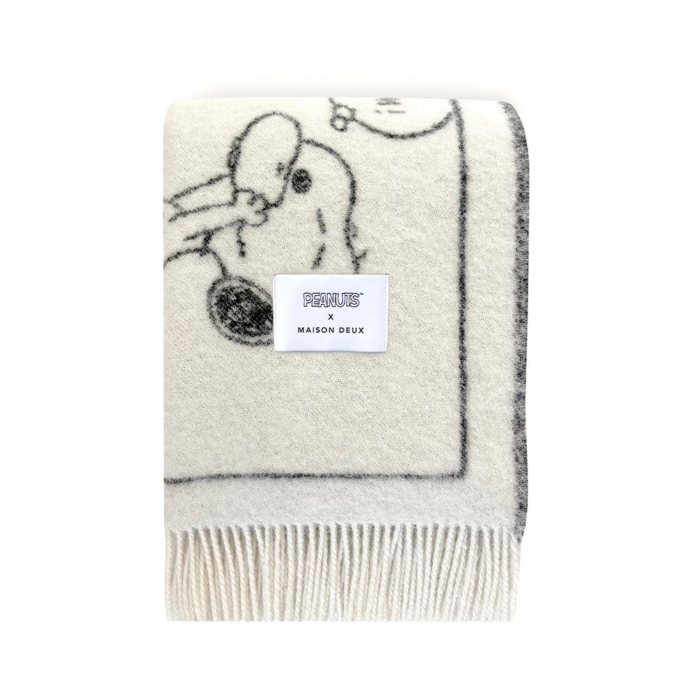  Maison Deux -  Peanuts Blanket - Doughnut Comic -  Trend Accessories