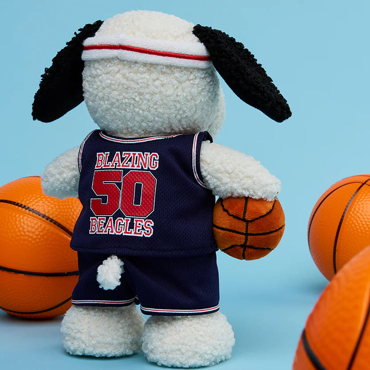  Bon Ton Toys -  Peanuts Snoopy Basketball Plush - 9" -  Plush