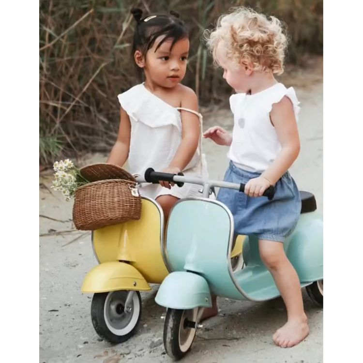  Ambosstoys -  Primo Classic Ride-On Scooter - Mint -  Preschool