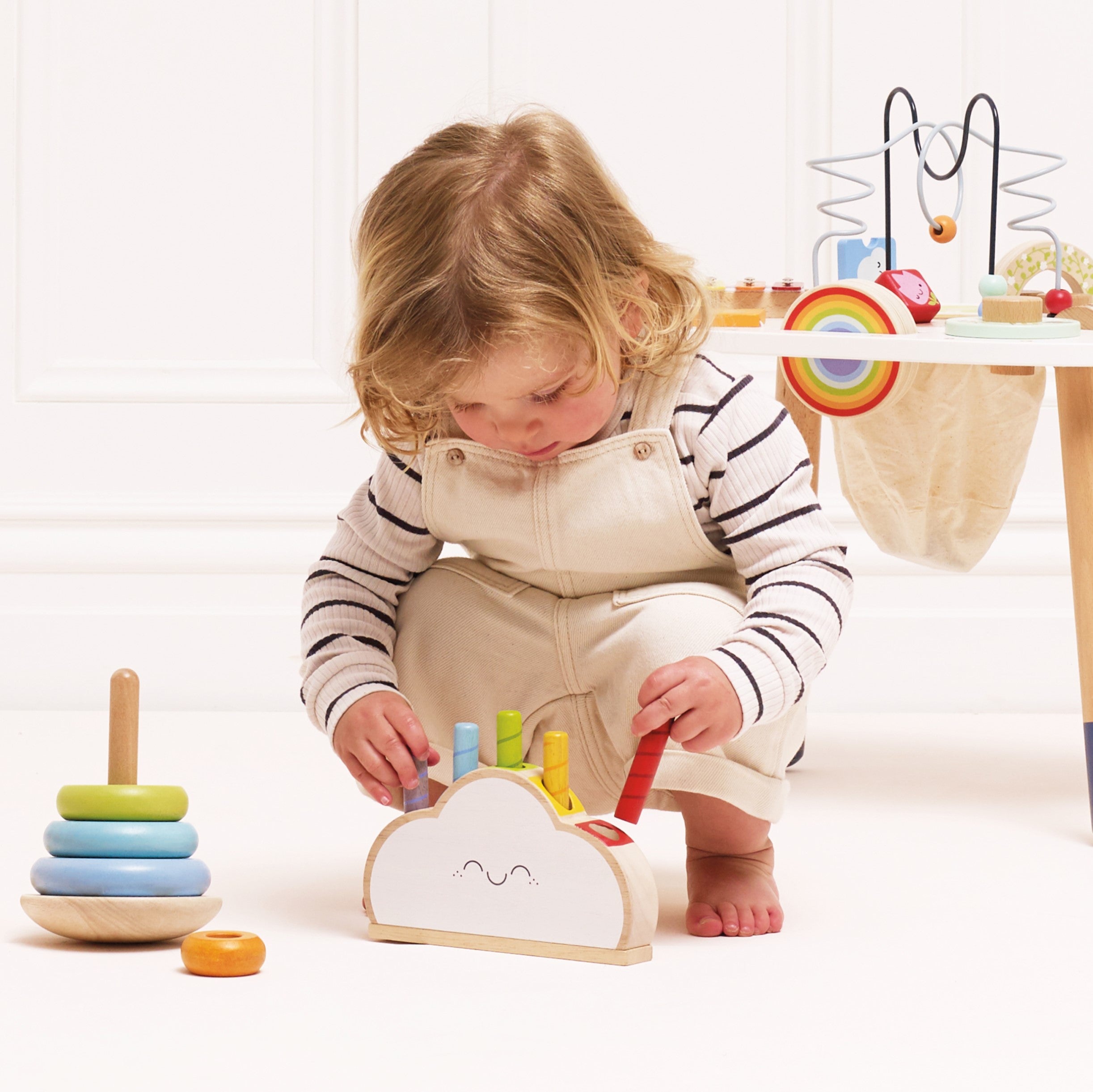  Le Toy Van -  Rainbow Cloud Pop-up Toy -  Infants