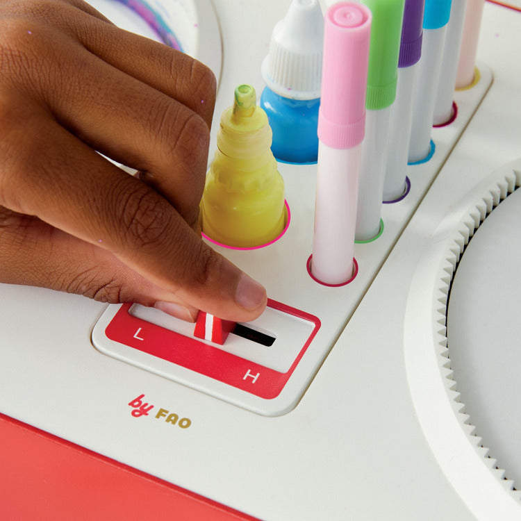  FAO Schwarz -  Spin and Twist 3D Art Set -  Creativity