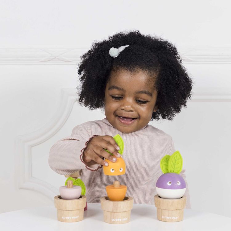  Le Toy Van -  Stacking Wooden Veggies - 9 Pieces -  Infants