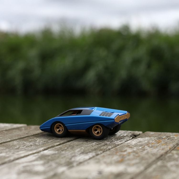  Playforever -  UFO Leonessa Car - Blue -  Vehicles