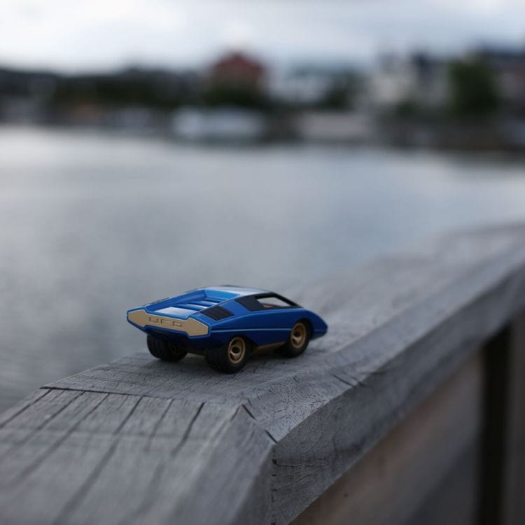  Playforever -  UFO Leonessa Car - Blue -  Vehicles