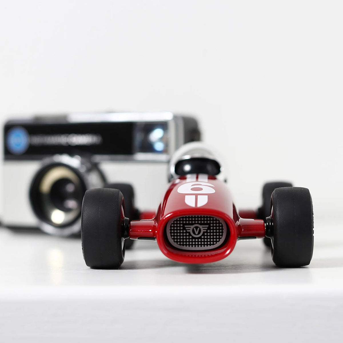  Playforever -  Verve Malibu Ross Toy Car - Red -  Vehicles