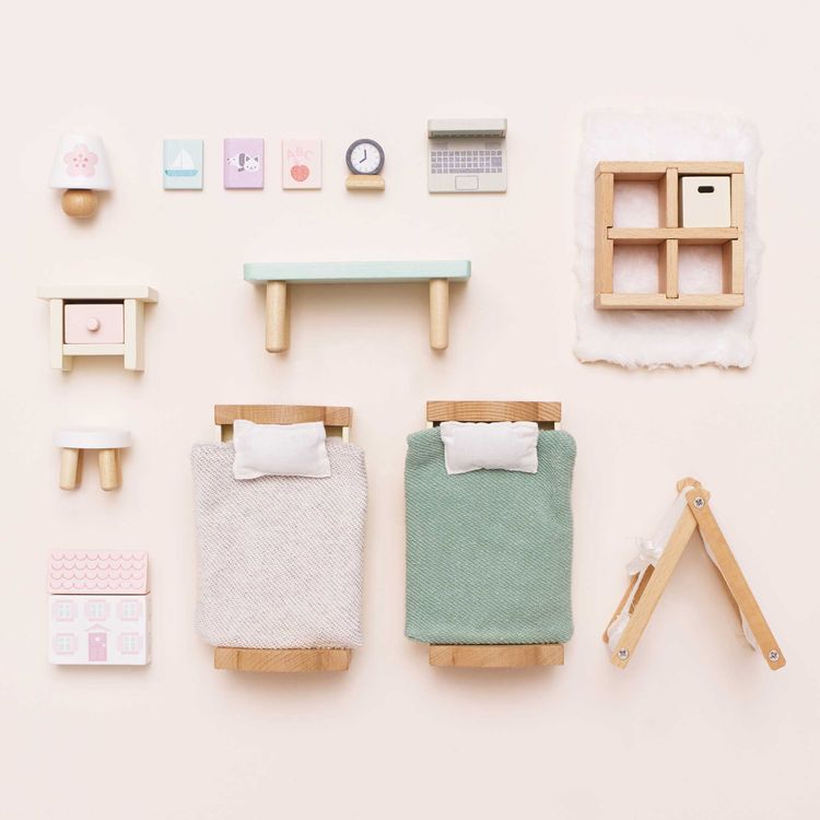  Le Toy Van -  Wooden Dollhouse 24 Piece Child's Bedroom Furniture Set -  Dolls