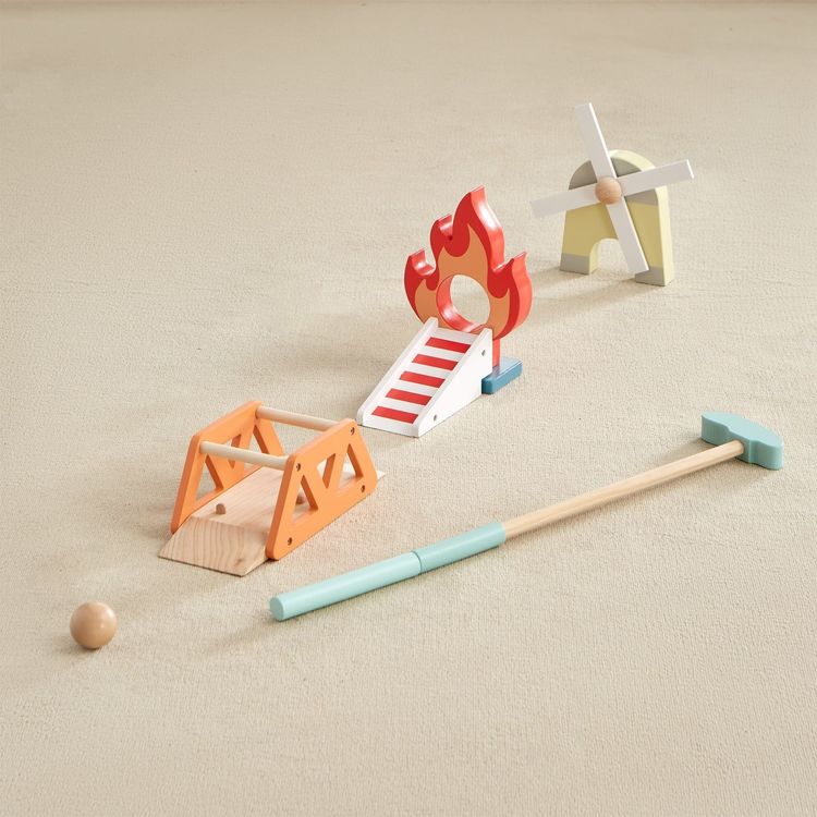  Wonder & Wise -  Wooden Putt Putt Golf Set -  Preschool