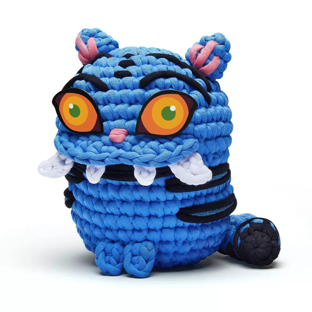 Kpop Demon Hunters Derpy Tiger Extra Squeezy Learn to Crochet Kit