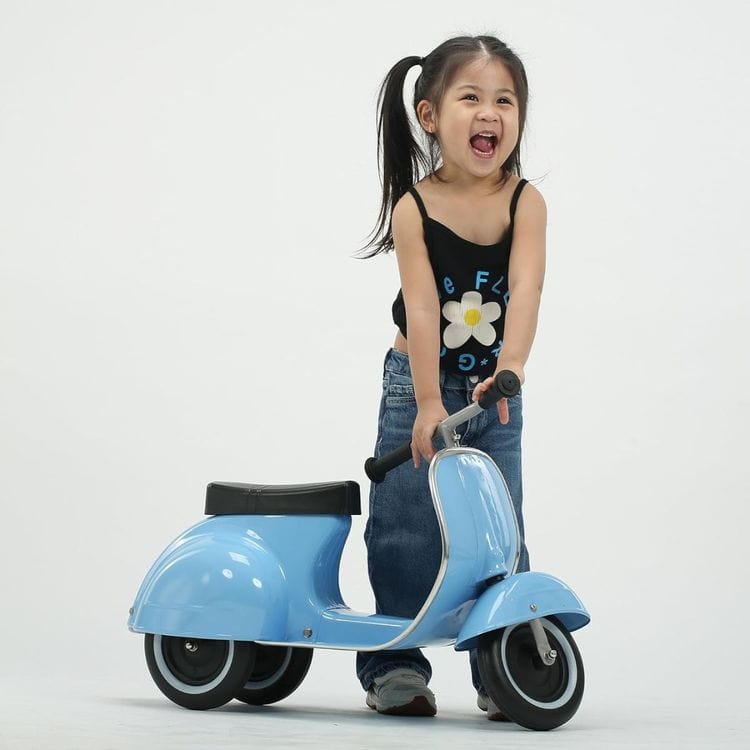 Ambosstoys Preschool Primo Basic Blue Ride-On