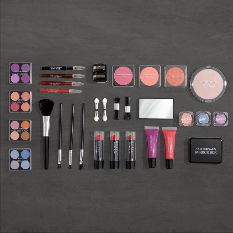 FAO Schwarz Fashion Activity and Roleplay Ultimate Makeup Artist Palette Kit