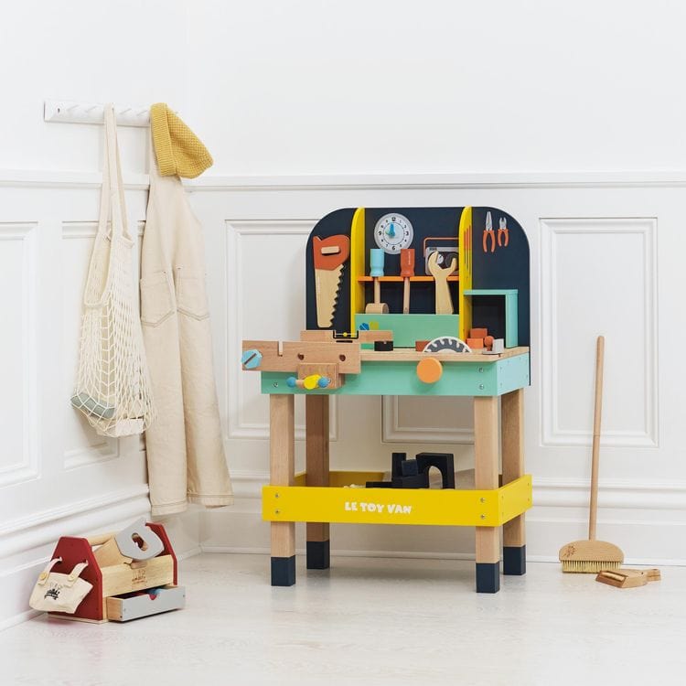 Le Toy Van Preschool Alex’s Toy Work Bench with 11 Accessories