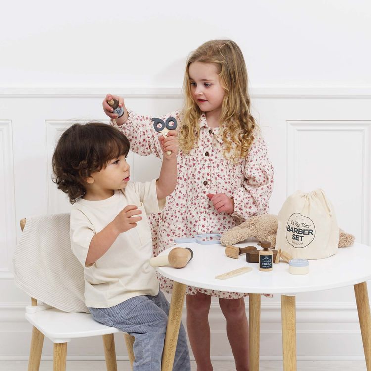 Le Toy Van Preschool Pretend Play Wooden Hairdresser & Barber Kit - 12 Pieces