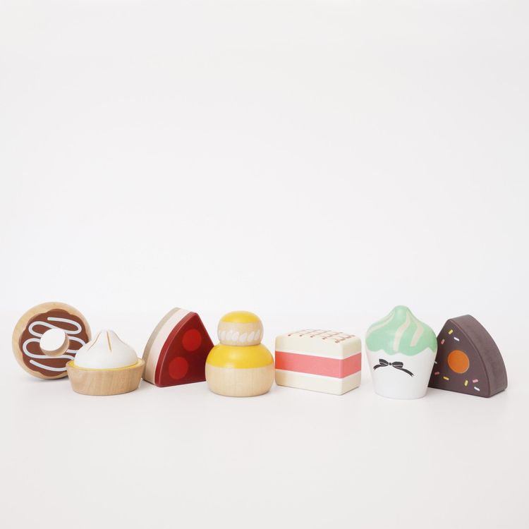 Le Toy Van Preschool Three Tier Patisserie Cake Stand