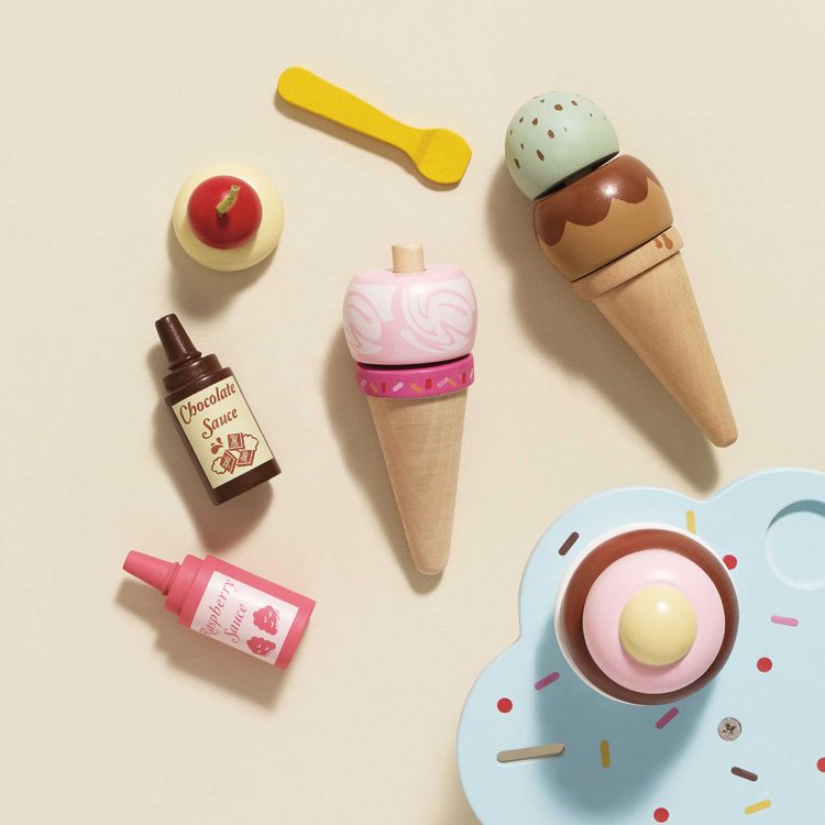Le Toy Van Preschool Wooden Ice Cream Stand & Toppings