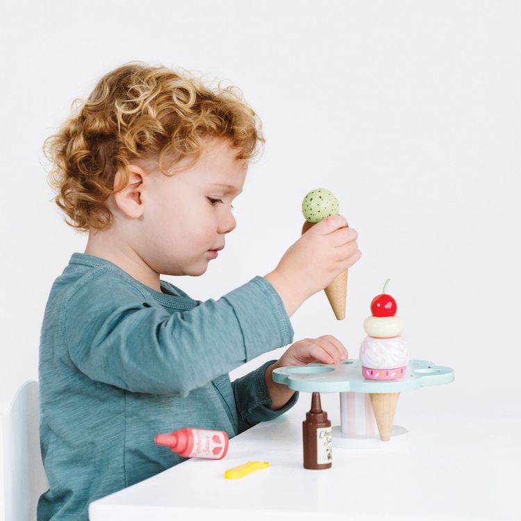 Le Toy Van Preschool Wooden Ice Cream Stand & Toppings