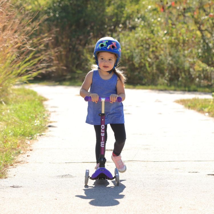 Micro Kickboard Outdoor Micro Mini Foldable LED Scooter - Purple