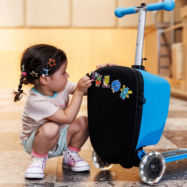 Micro Kickboard Outdoor Micro Scooter Luggage Junior LED Patch & Play - Blue