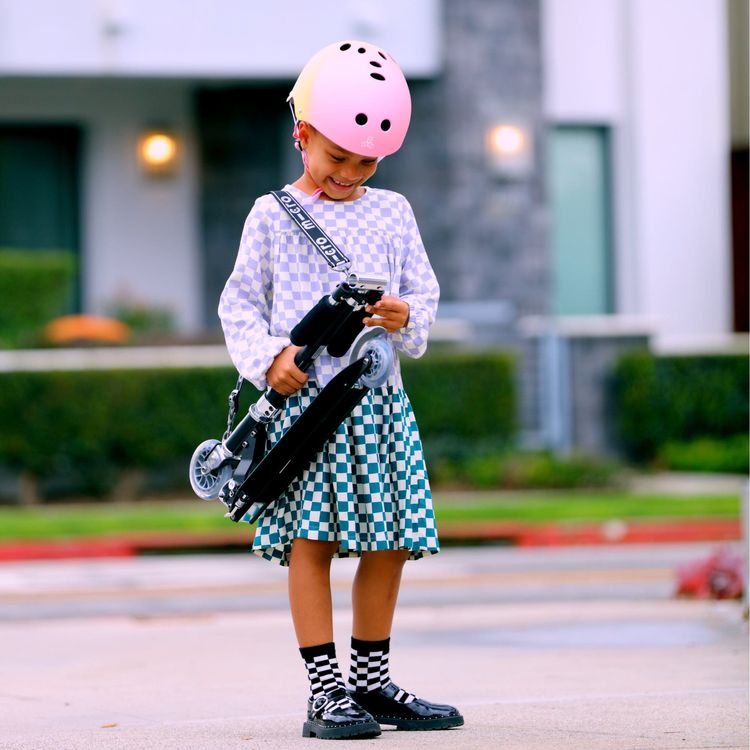 Micro Kickboard Outdoor Micro Sprite LED Scooter - Black