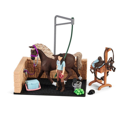 Schleich STEM Washing Area with Emily and Luna 2022