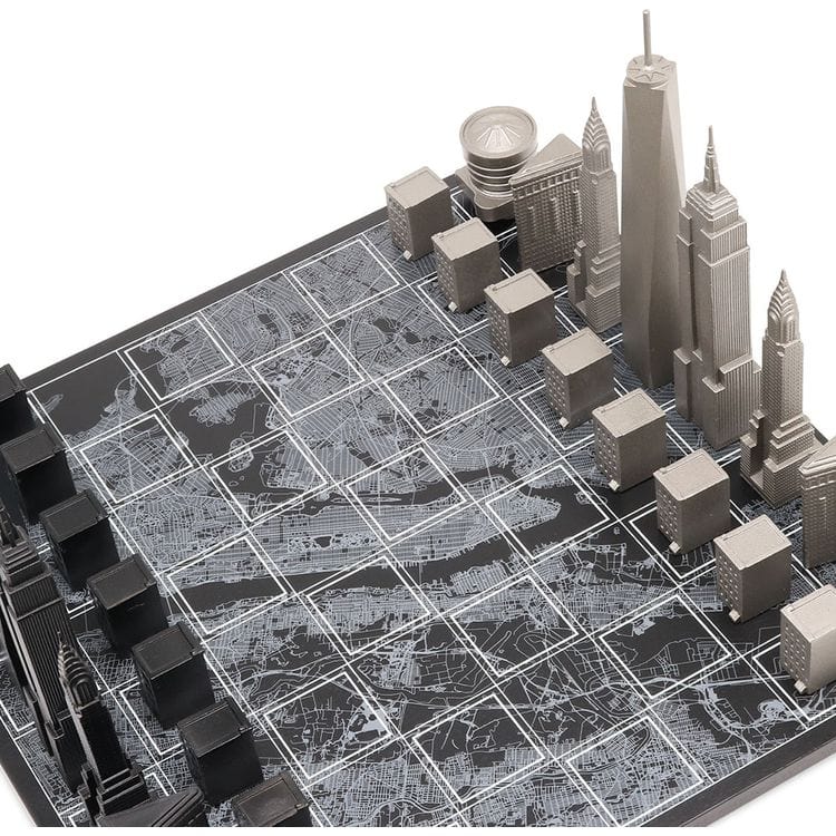 Skyline Chess Games New York Edition Stainless Steel Chess Set with Wood Map Board