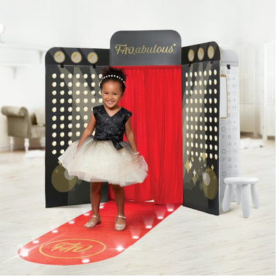 FAO Schwarz Fashion Activity and Roleplay Style Runway 4-Sided Fashion Show Playset