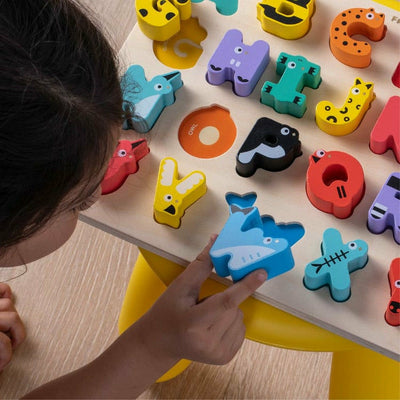 FAO Schwarz Preschool Learning Letters Animal Alphabet Board