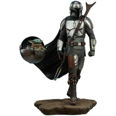 Sideshow Collectibles The Mandalorian™ and Grogu™ Premium Format™ Figure